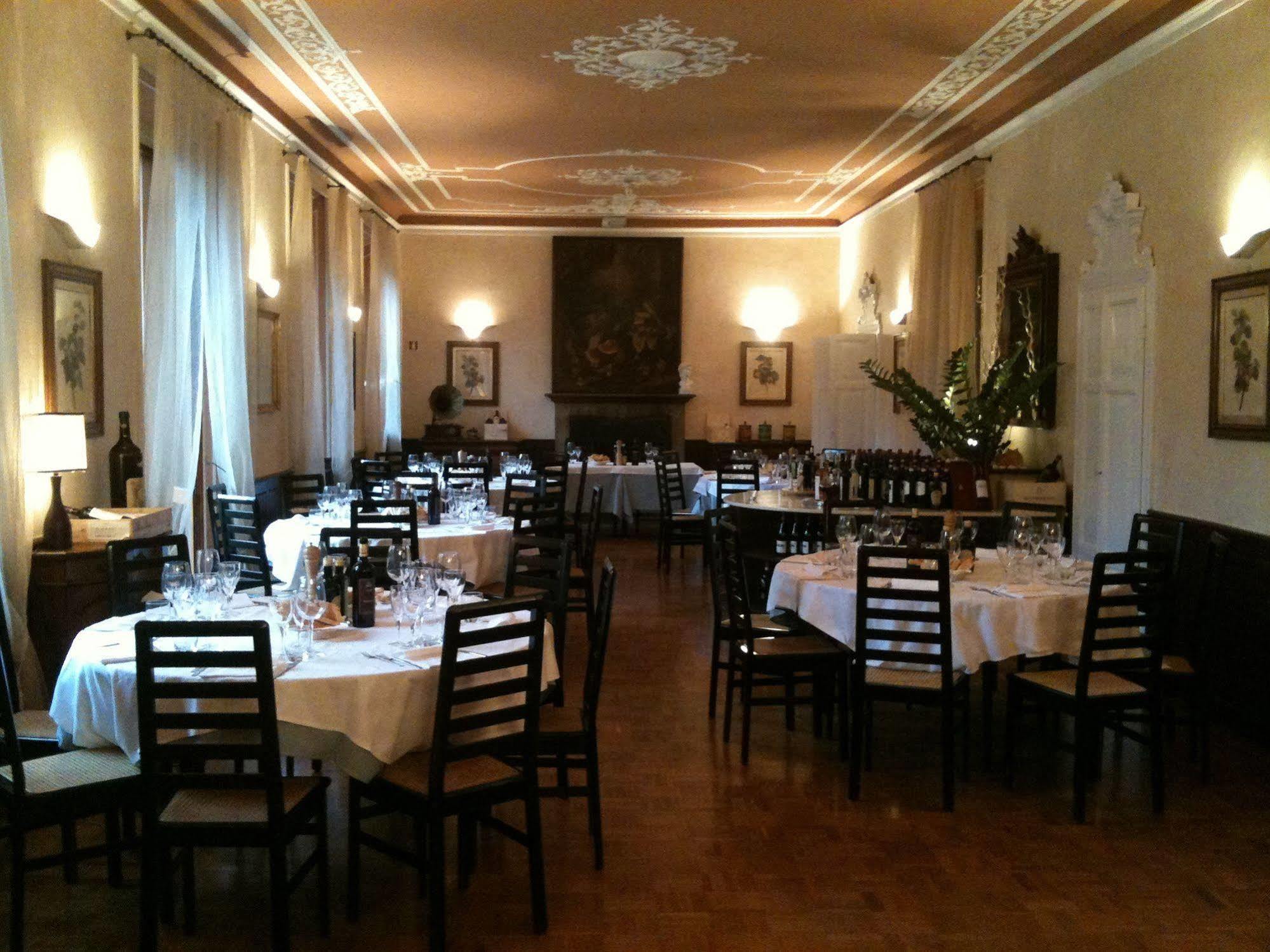 Hotel Terzo Crotto チェルノッビオ エクステリア 写真
