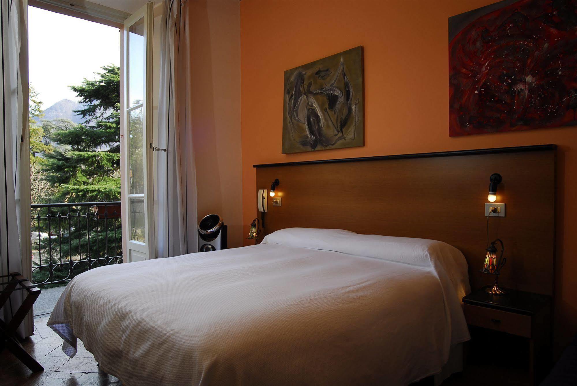 Hotel Terzo Crotto チェルノッビオ エクステリア 写真